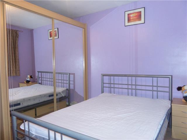  Image of 2 bedroom Ground Maisonette to rent in Sutton Lane Hounslow TW3 at Sutton Lane, Hounslow, TW3